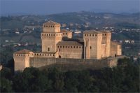 Castello di Torrechiara 03 evening